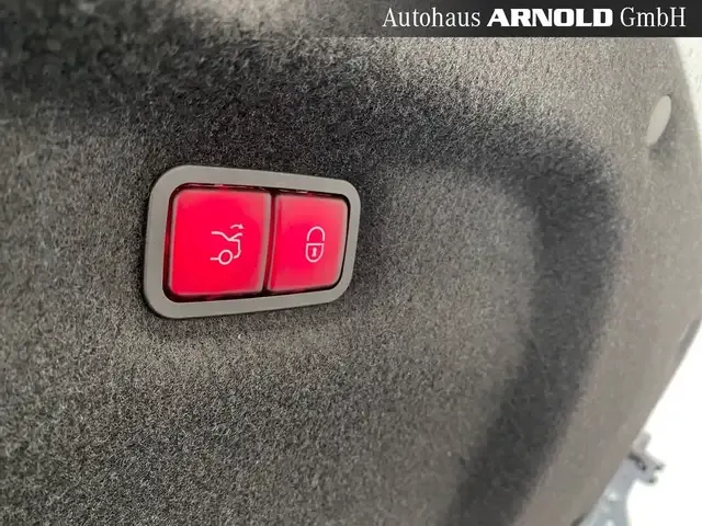 Mercedes-Benz SL 63 AMG