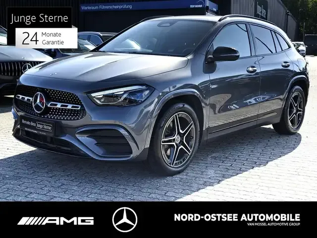 Mercedes-Benz GLA 220