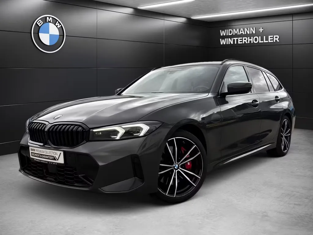 BMW 330