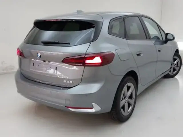 BMW 223