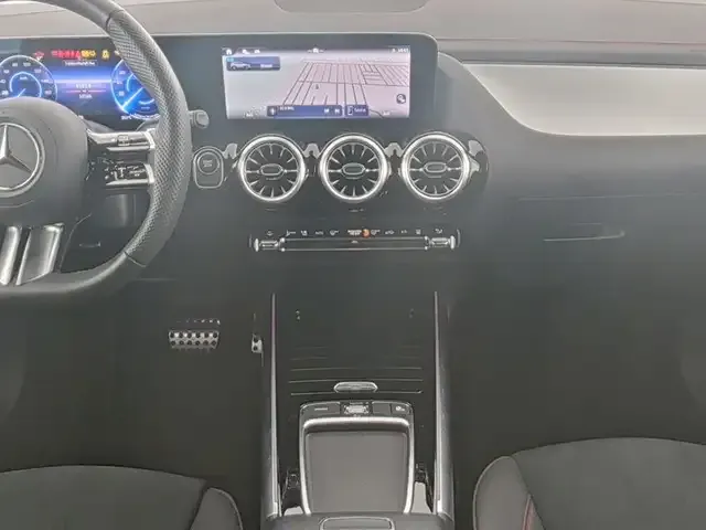 Mercedes-Benz EQA 250