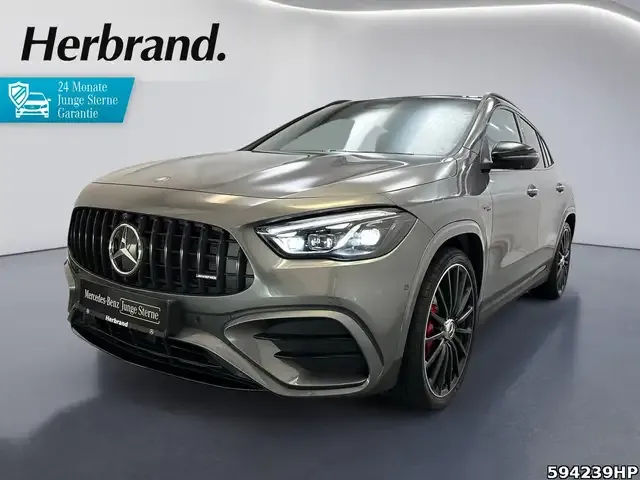 Mercedes-Benz GLA 35 AMG
