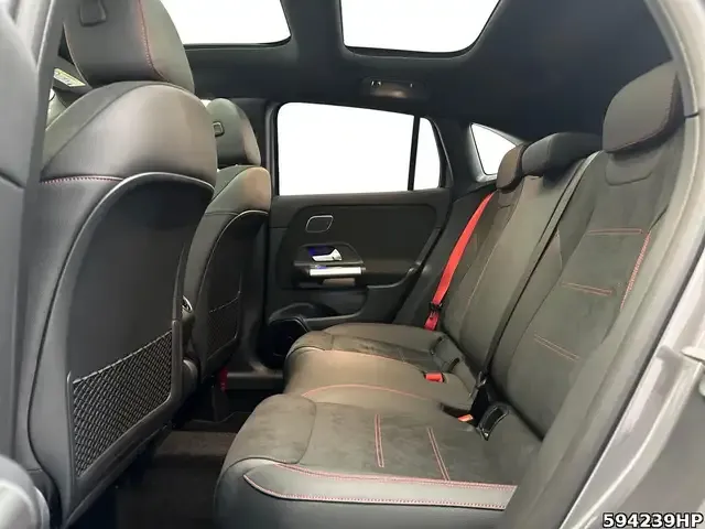 Mercedes-Benz GLA 35 AMG