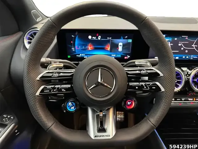 Mercedes-Benz GLA 35 AMG