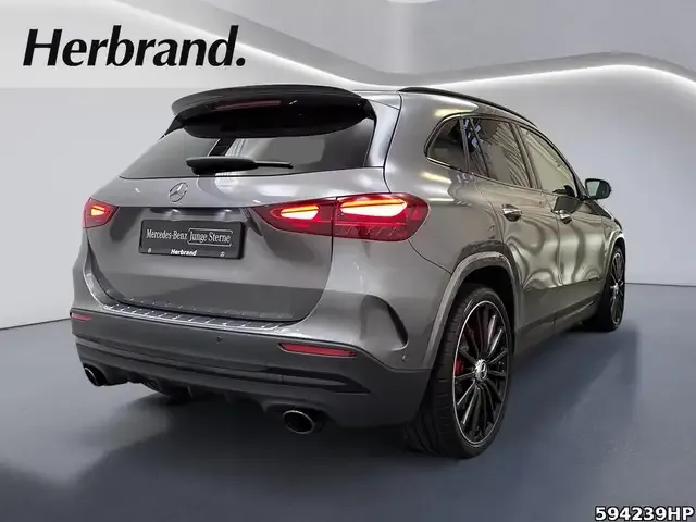Mercedes-Benz GLA 35 AMG