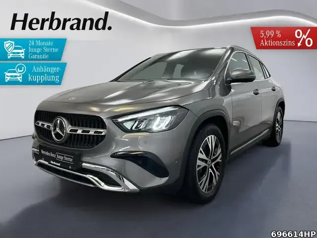 Mercedes-Benz GLA 200