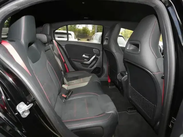 Mercedes-Benz A 35 AMG