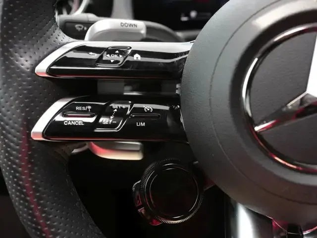 Mercedes-Benz A 35 AMG