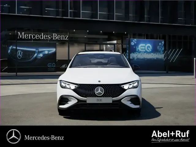 Mercedes-Benz EQE 300
