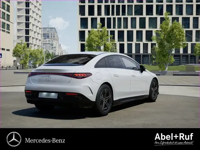 Mercedes-Benz EQE 300