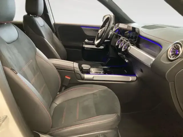 Mercedes-Benz EQB 250