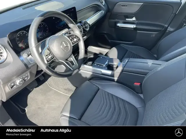 Mercedes-Benz GLB 250