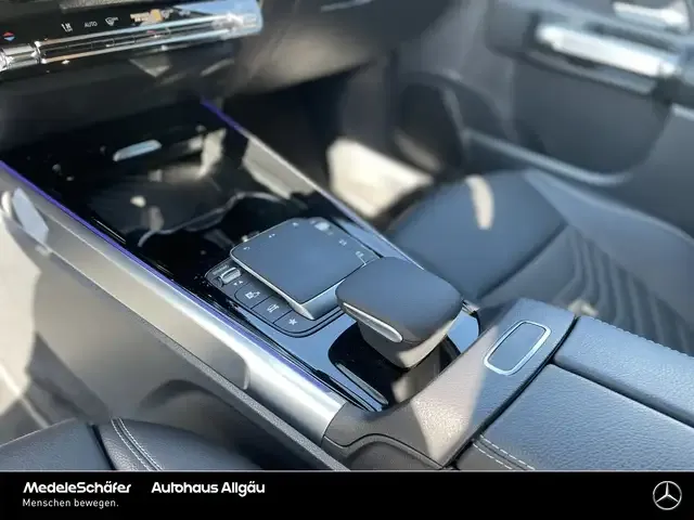 Mercedes-Benz GLB 250