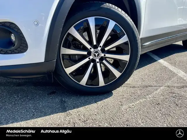 Mercedes-Benz GLB 250