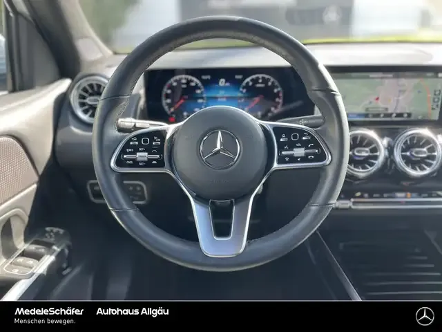 Mercedes-Benz GLB 250