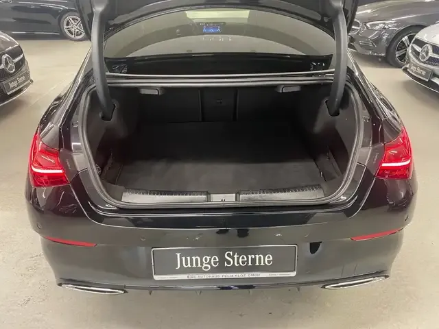 Mercedes-Benz CLA 200