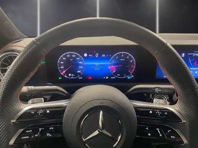 Mercedes-Benz CLA 200