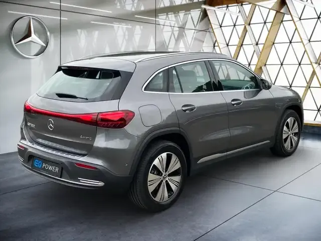 Mercedes-Benz EQA 300
