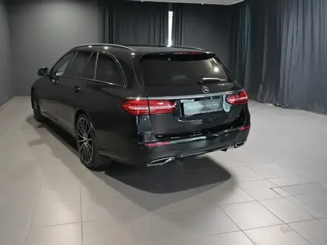 Mercedes-Benz E 400