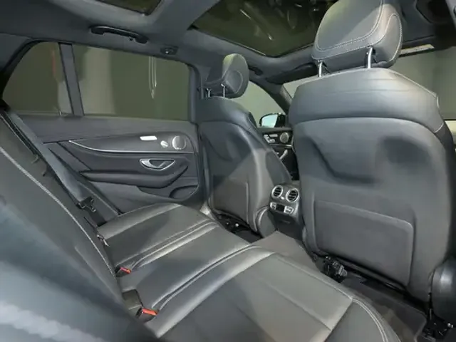 Mercedes-Benz E 400
