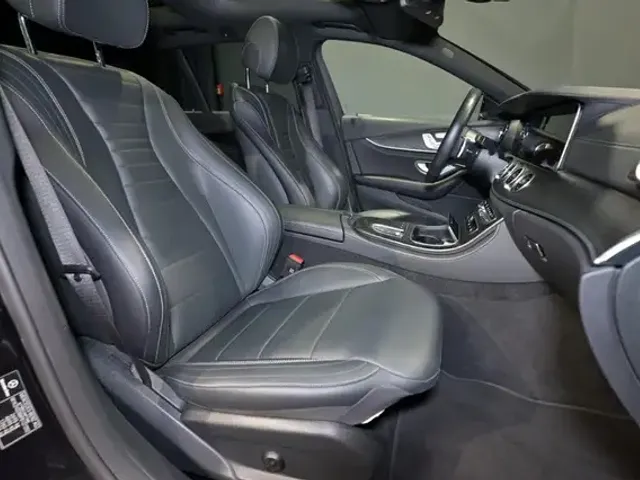 Mercedes-Benz E 400