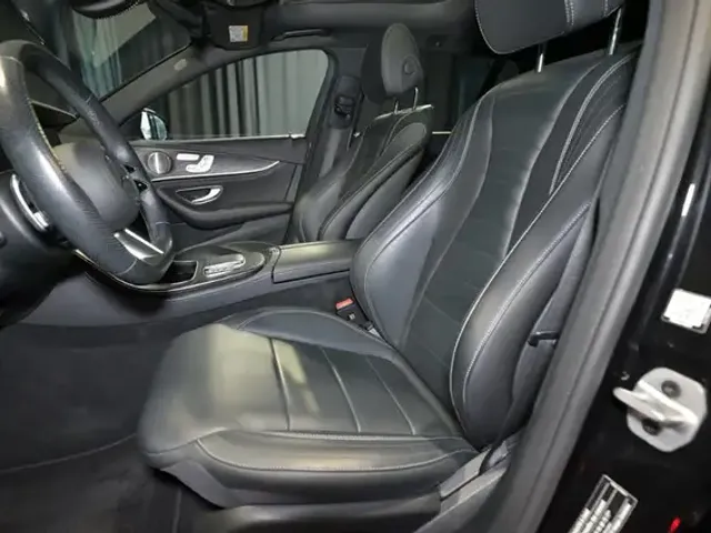 Mercedes-Benz E 400