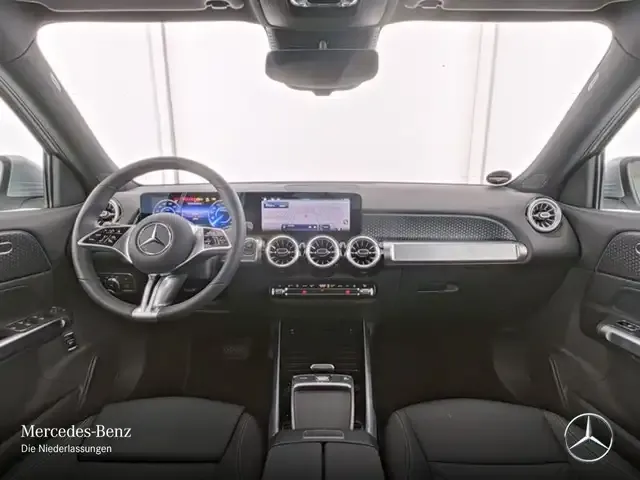 Mercedes-Benz EQB 300