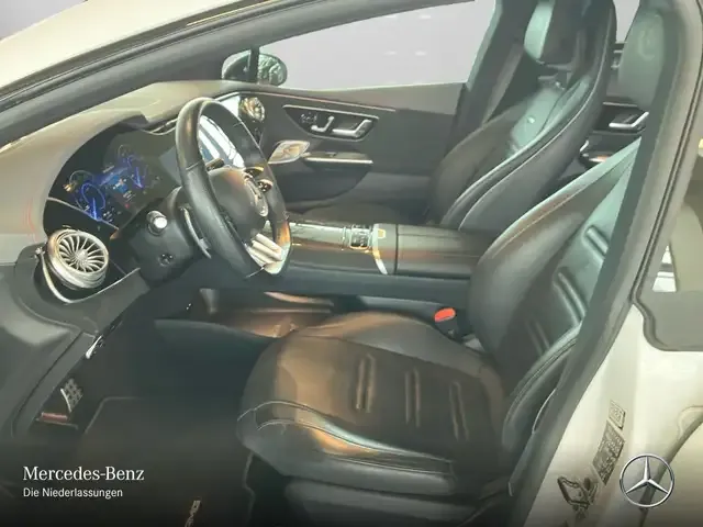 Mercedes-Benz EQE 43