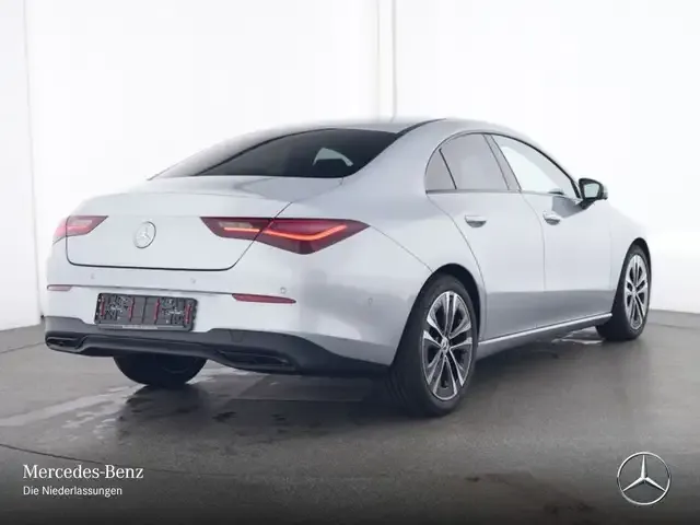 Mercedes-Benz CLA 180