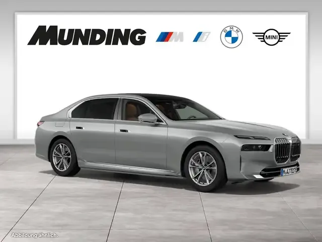 BMW i7