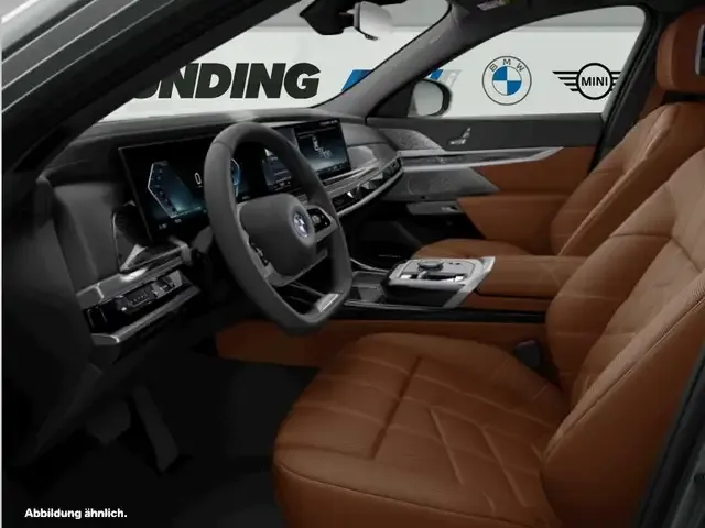 BMW i7