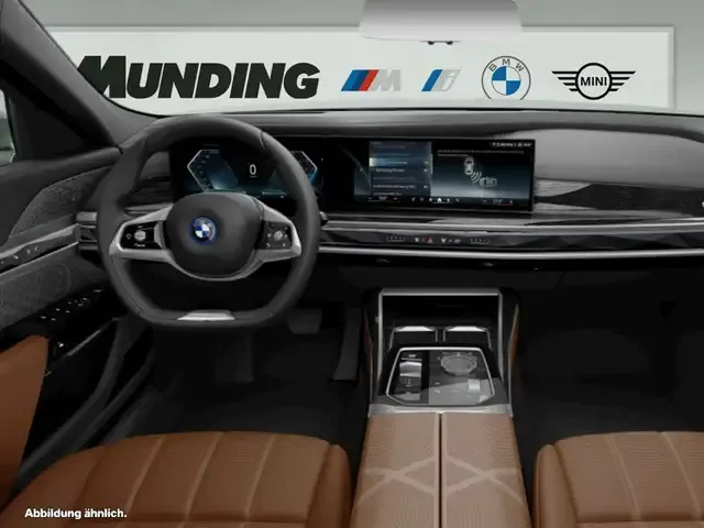 BMW i7