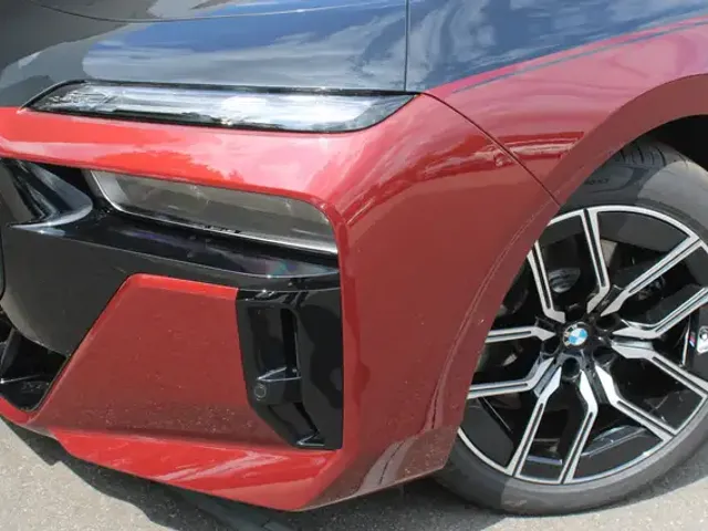 BMW 750