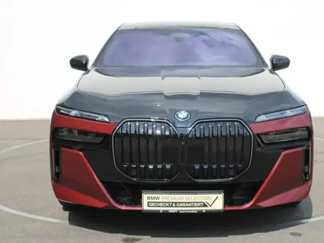 BMW 750