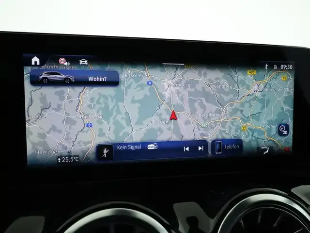 Mercedes-Benz GLA 220