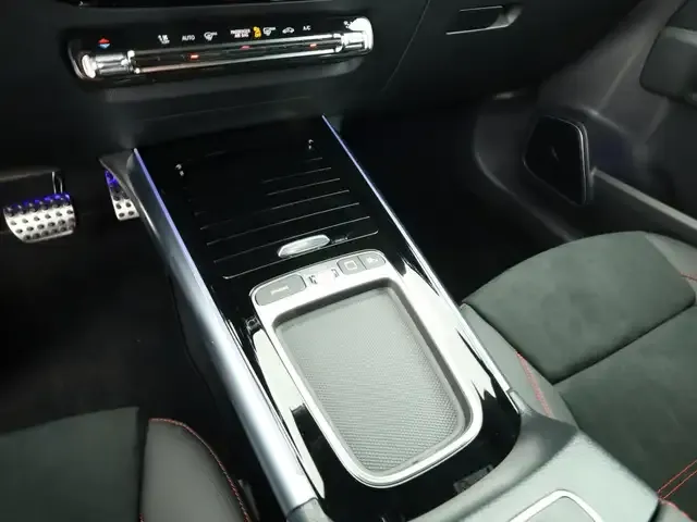 Mercedes-Benz GLA 220