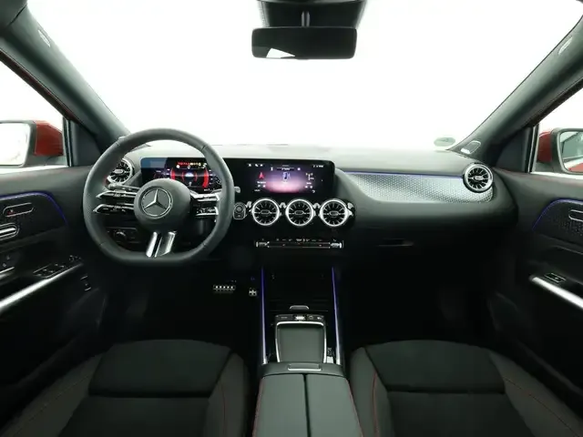 Mercedes-Benz GLA 220