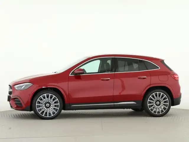 Mercedes-Benz GLA 220