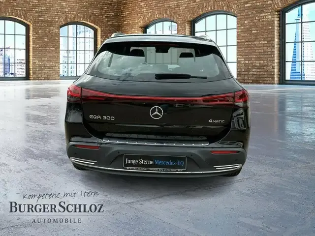Mercedes-Benz EQA 300
