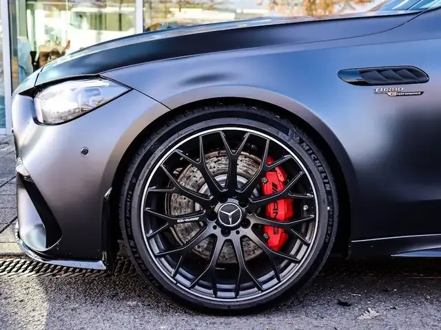 Mercedes-Benz C 63 AMG