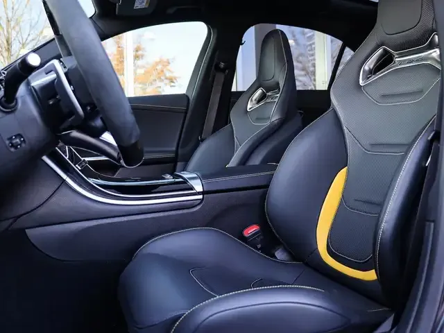 Mercedes-Benz C 63 AMG