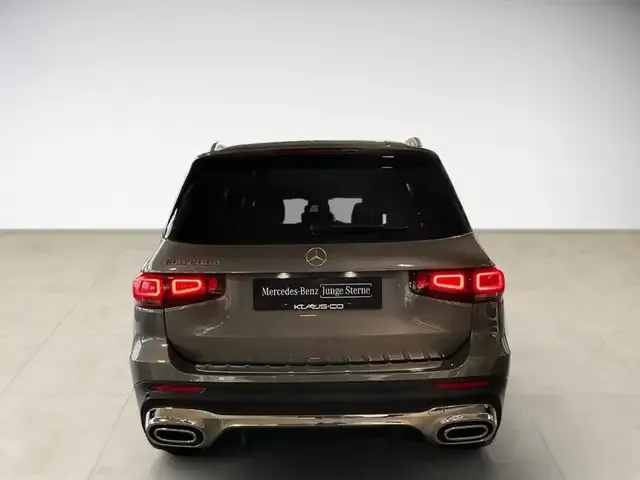 Mercedes-Benz GLB 200