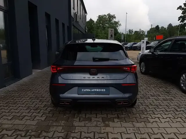 CUPRA Leon
