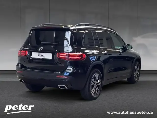 Mercedes-Benz GLB 200