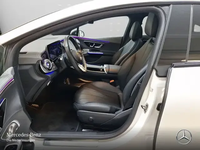 Mercedes-Benz EQE 300