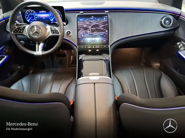 Mercedes-Benz EQE 300