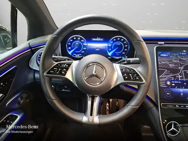 Mercedes-Benz EQE 300