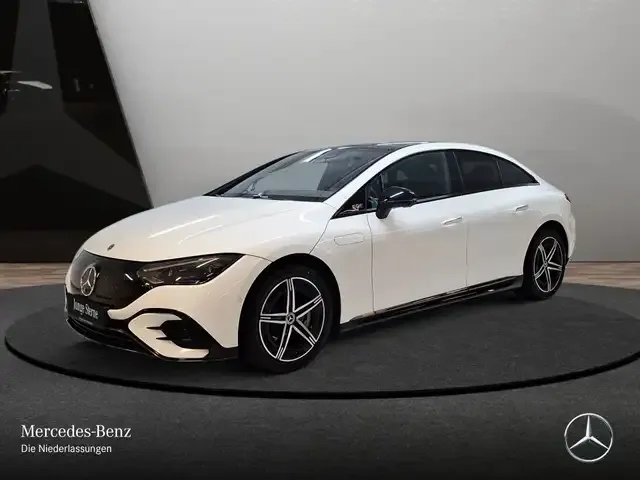 Mercedes-Benz EQE 300