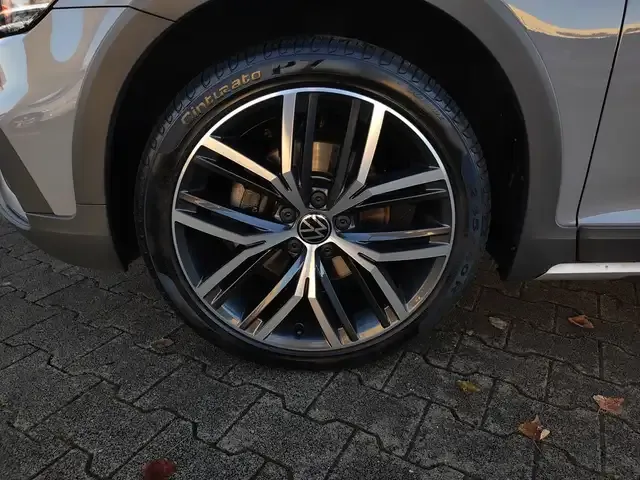 Volkswagen Passat Alltrack