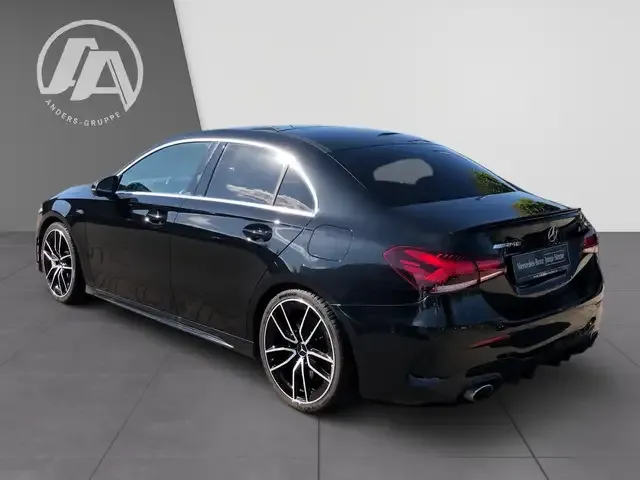 Mercedes-Benz A 35 AMG